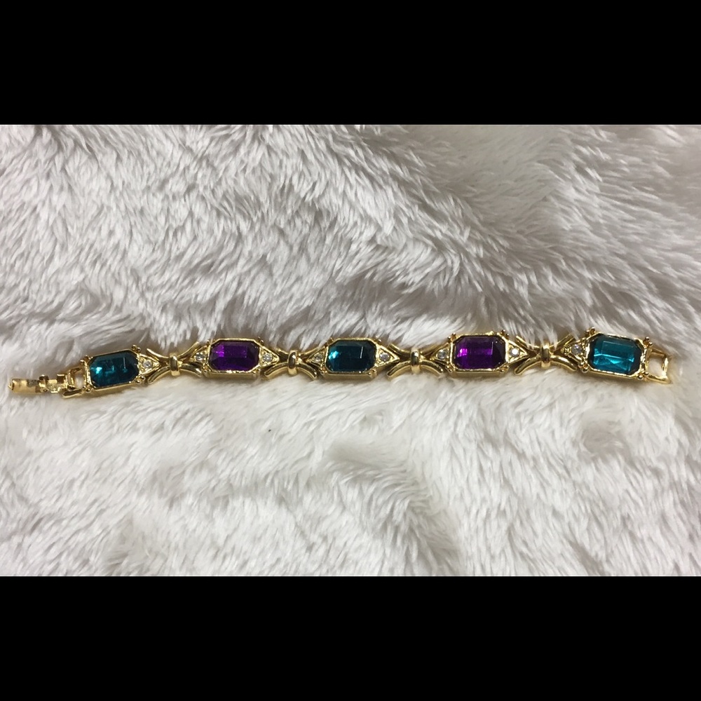 🌷PriceCut🌷GoldtoneBracelet colored faux stones🌷